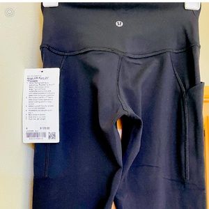 NEW WITH TAG Lululemon High Rise Align Leggings with pockets!